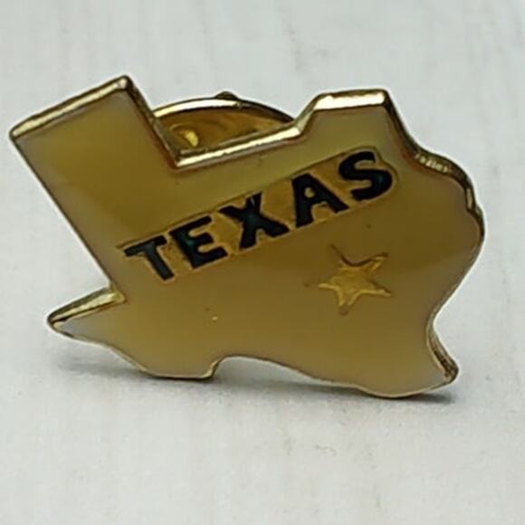 Texas State Shape Outline Travel Souvenir Pin Hat, Vest, Lapel, Jacket, Backpack - Picture 1 of 3